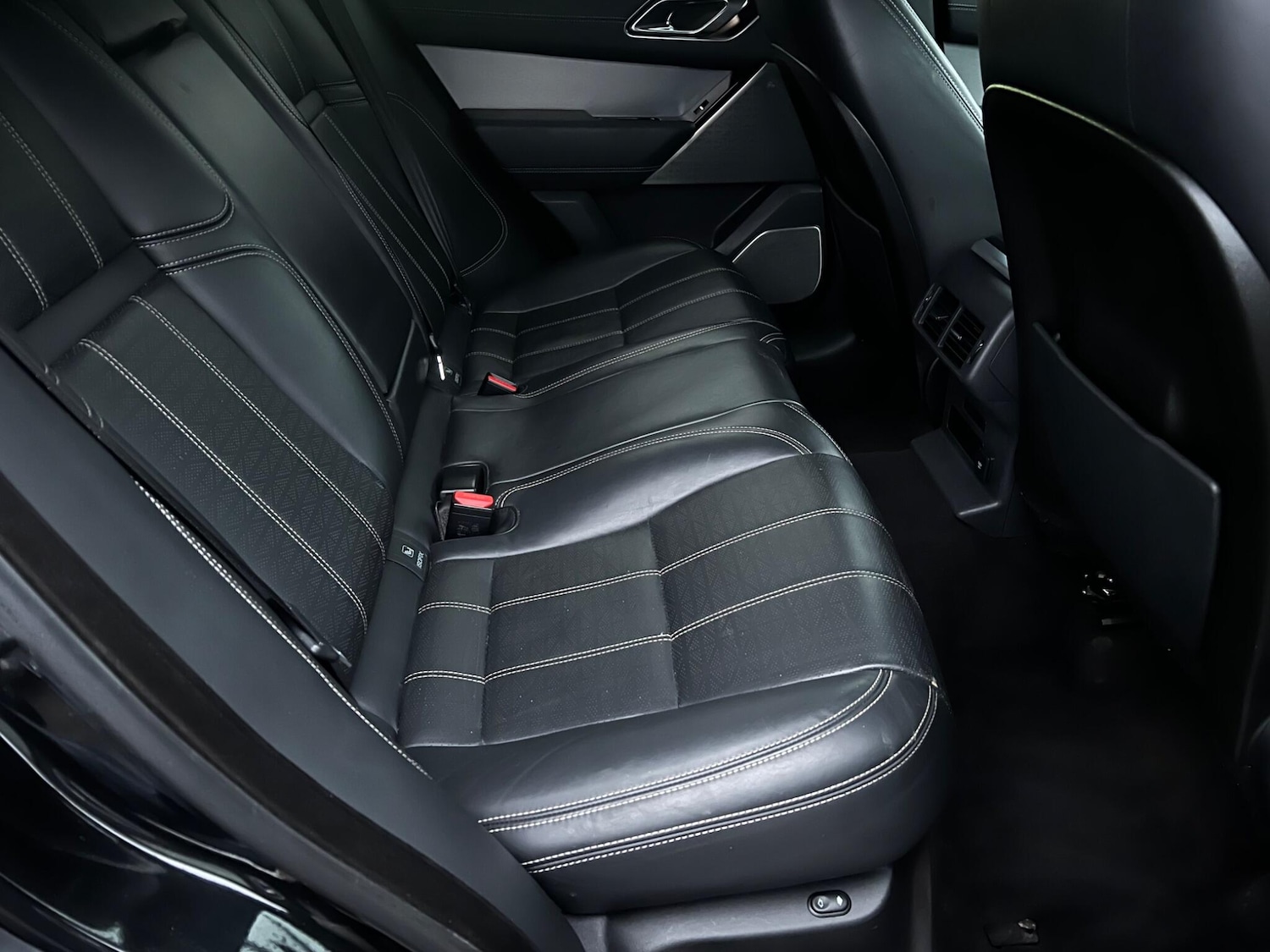 Used Land Rover Range Rover Velar 2019 for sale - 77456524: Photo 32