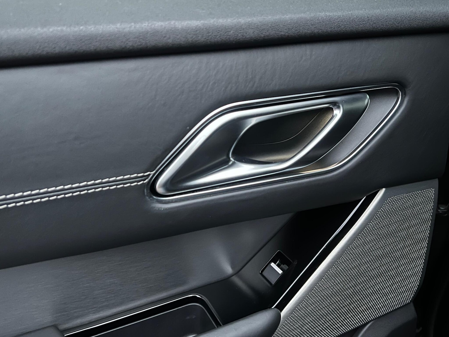 Used Land Rover Range Rover Velar 2019 for sale - 77456524: Photo 43