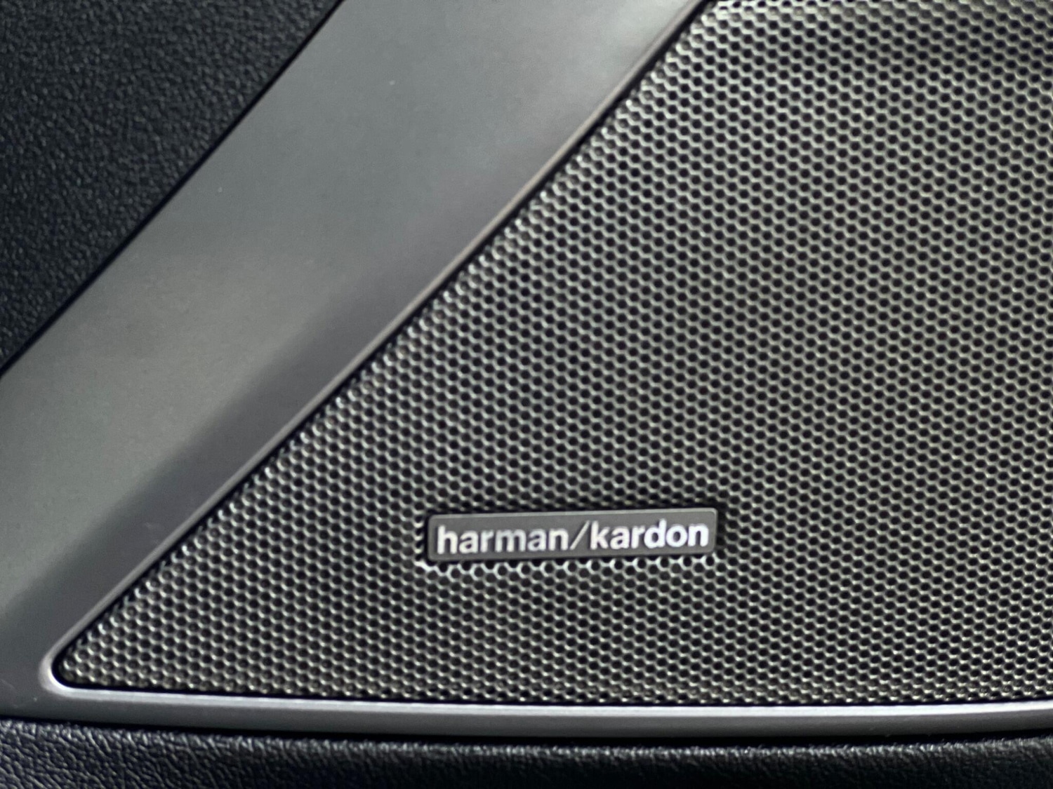 Used BMW 3 Series for sale - 77898461: Photo 60