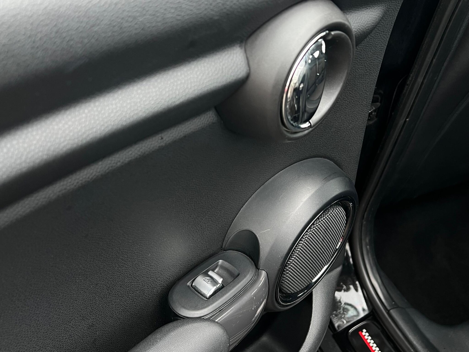 Used MINI Hatch 2017 for sale - 77537446: Photo 40