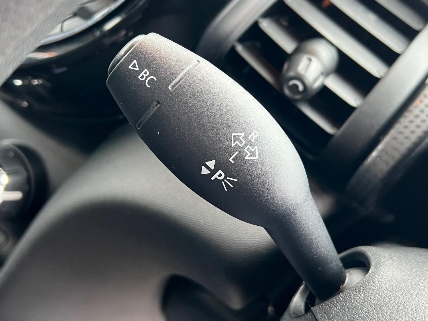 Used MINI Hatch 2017 for sale - 77537446: Photo 56