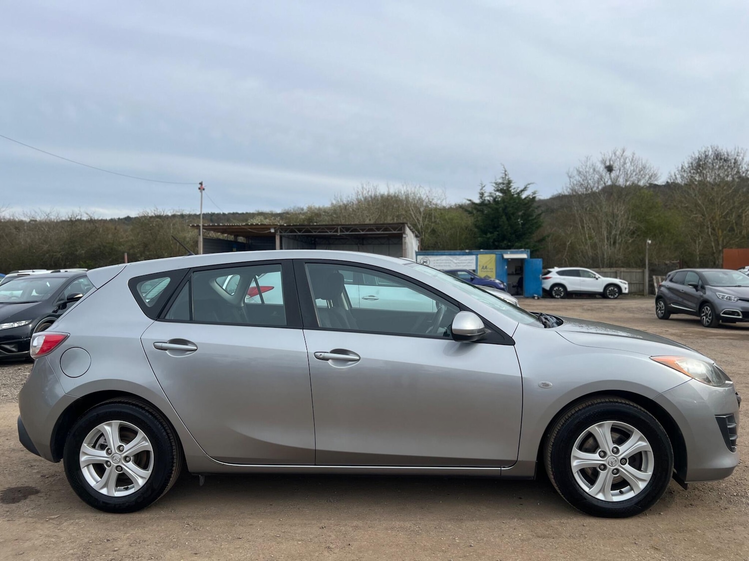 Used Mazda Mazda3 2011 for sale - 77993015: Photo 12