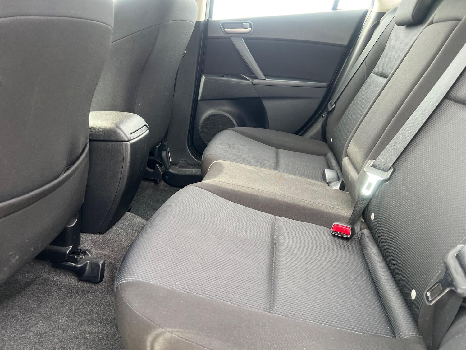 Used Mazda Mazda3 2011 for sale - 77993015: Photo 35