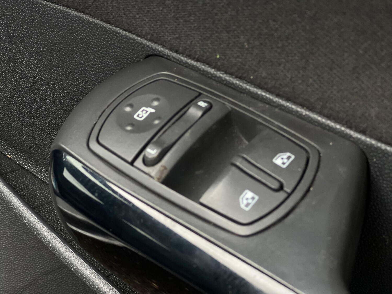 Used Vauxhall Corsa 2012 for sale - 77586217: Photo 30