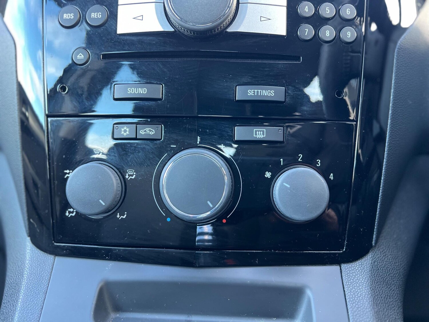 Used Vauxhall Zafira 2014 for sale - 77586269: Photo 57