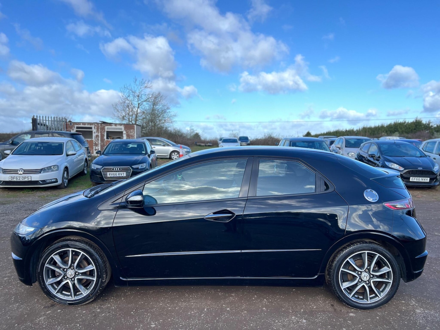 Used Honda Civic 2011 for sale - 77882793: Photo 12