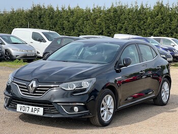 Used Renault Megane 2017 for sale - 78405234: Photo