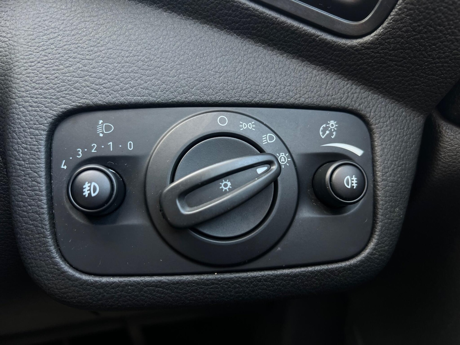 Used Ford Kuga 2016 for sale - 77710161: Photo 52