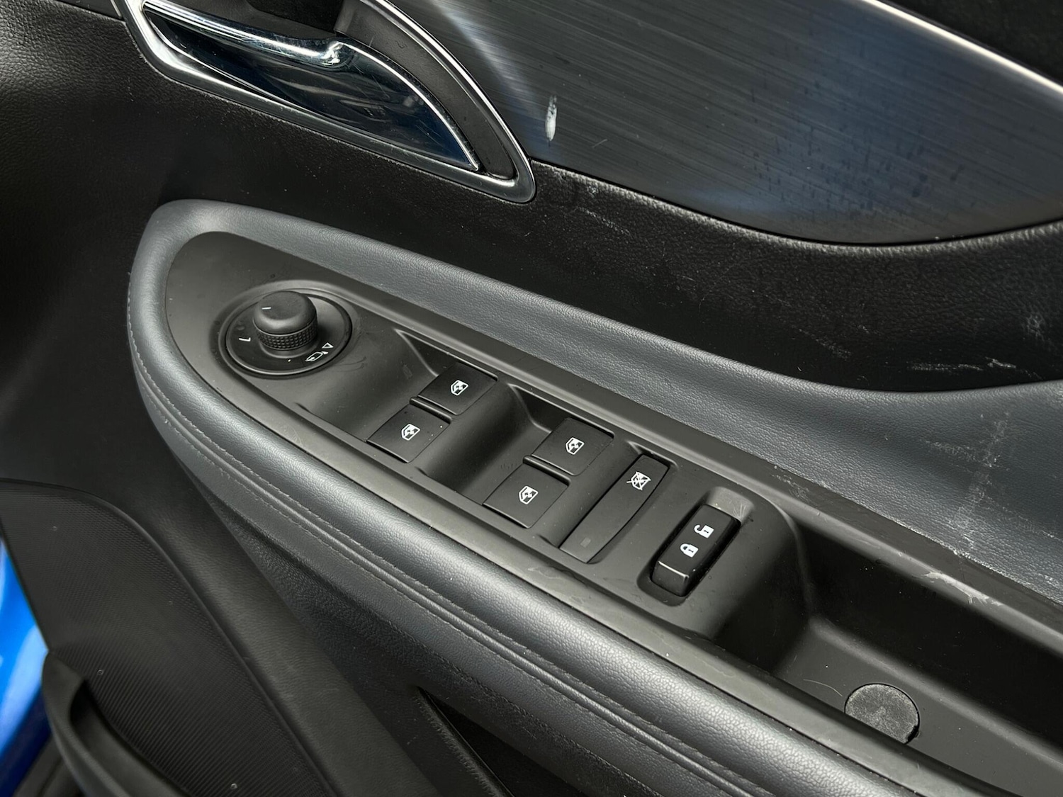 Used Vauxhall Mokka 2015 for sale - 77799489: Photo 37