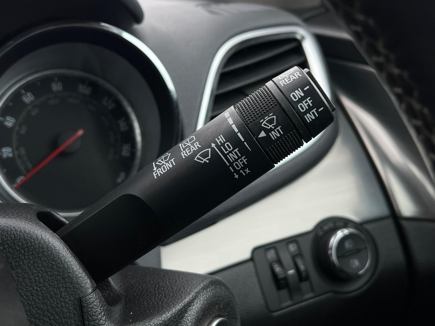 Used Vauxhall Mokka 2015 for sale - 77799489: Photo 65