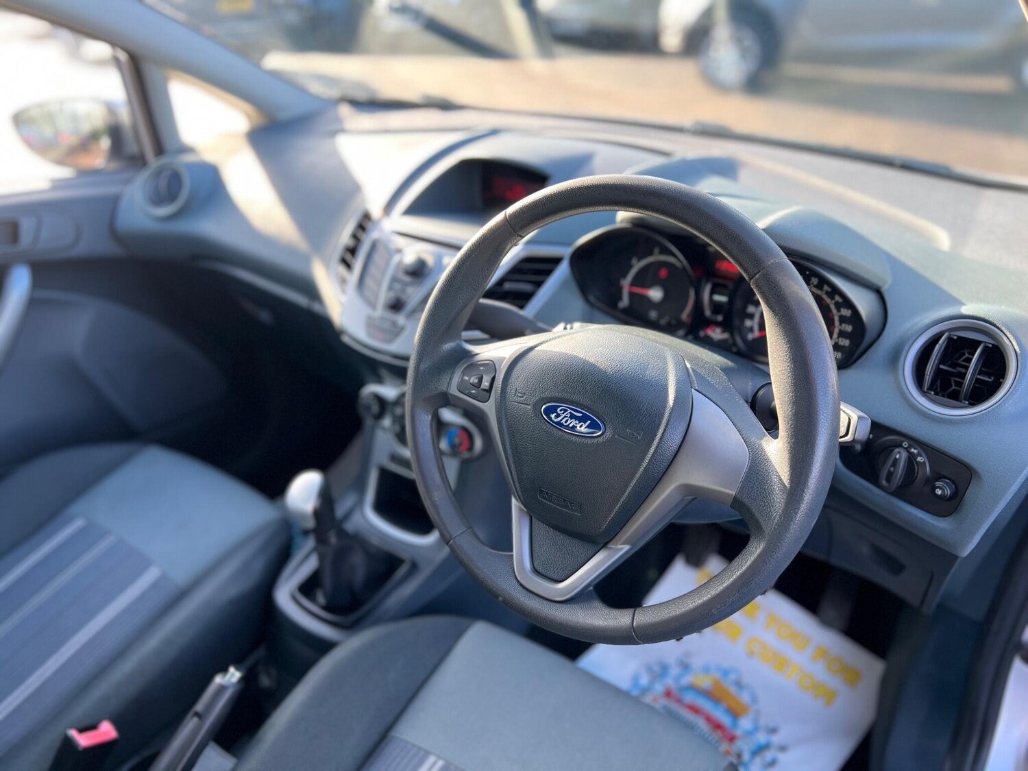 Used Ford Fiesta 2010 for sale - 77456242: Photo 25