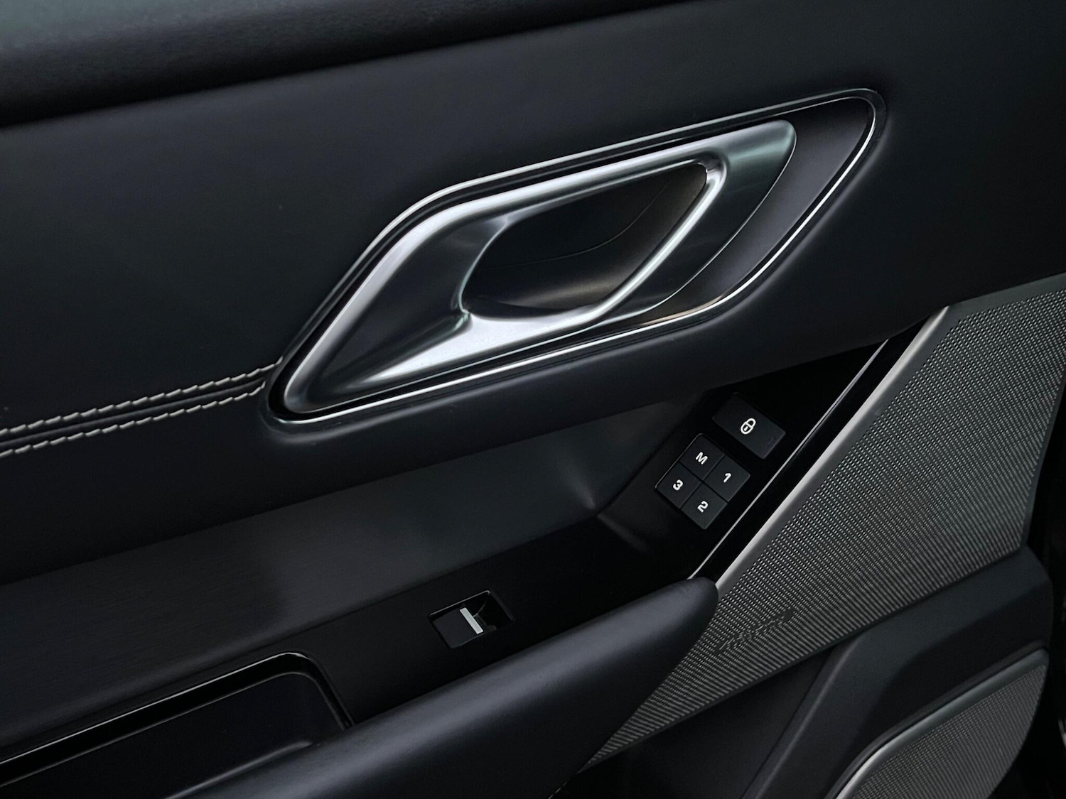 Used Land Rover Range Rover Velar 2019 for sale - 78086859: Photo 48