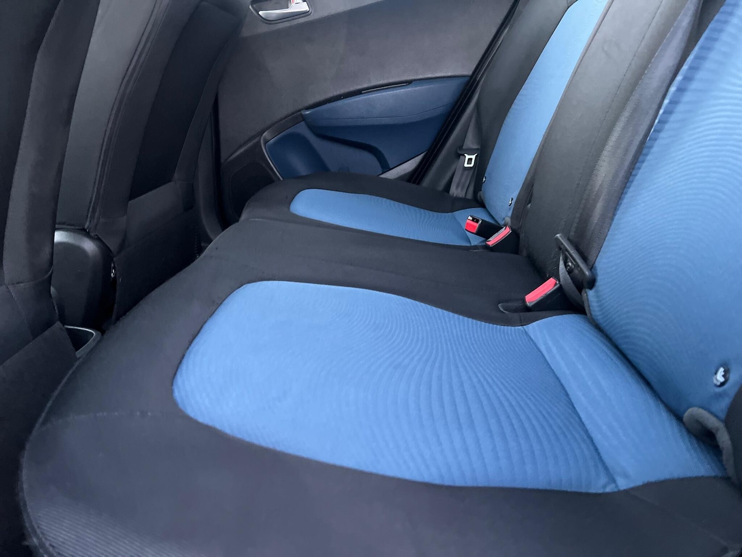 Used Hyundai i10 2015 for sale - 77559149: Photo 36