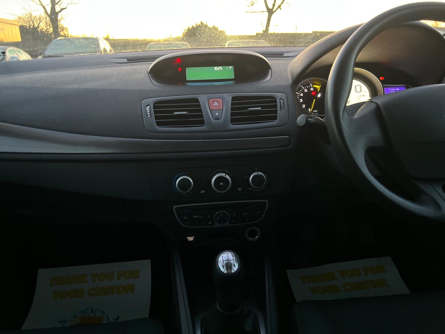 Used Renault Megane 2009 for sale - 77455882: Photo 37