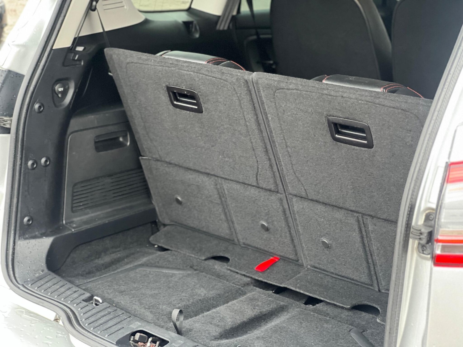 Used Ford S-Max 2013 for sale - 77456030: Photo 10