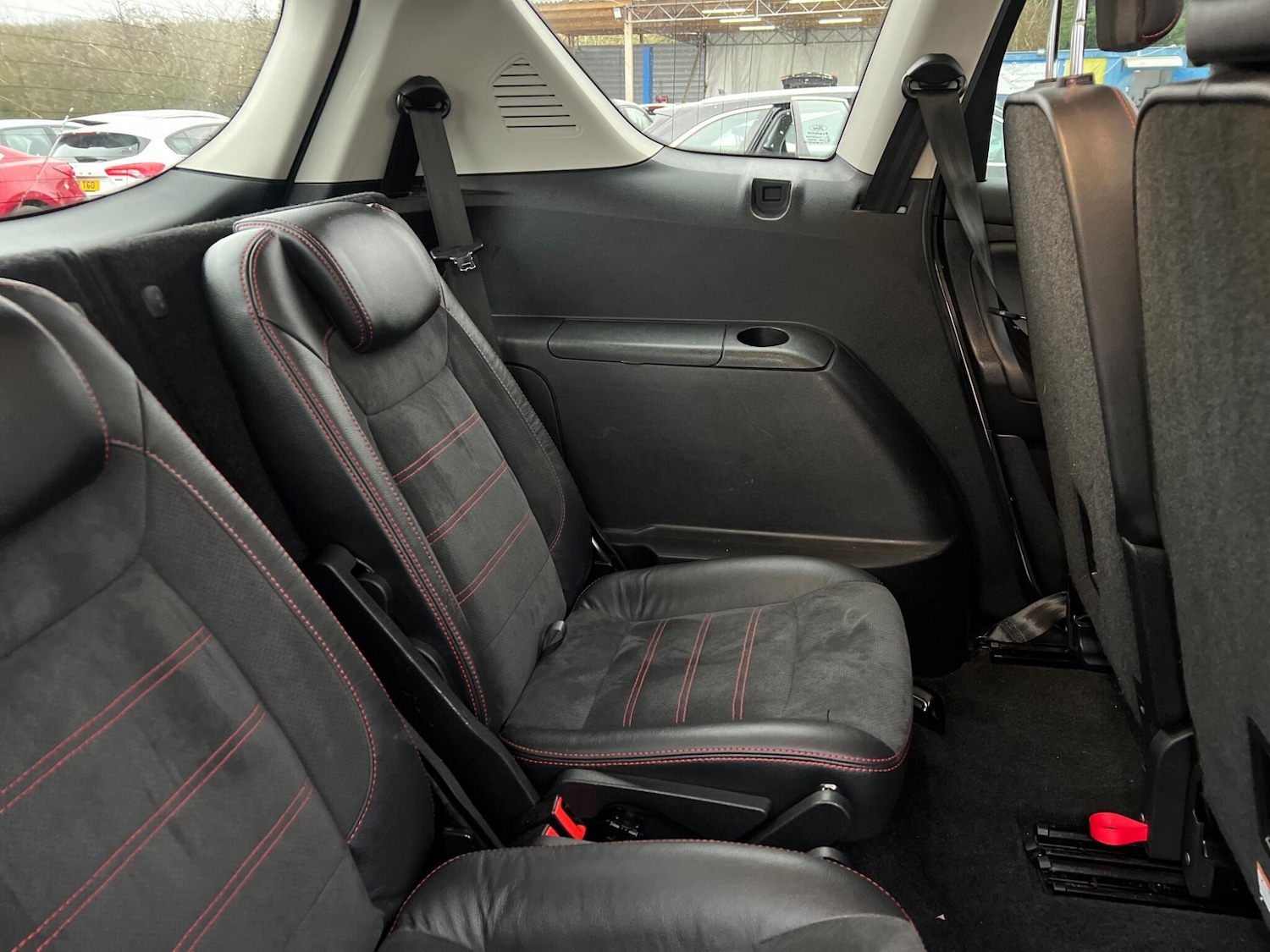 Used Ford S-Max 2013 for sale - 77456030: Photo 12