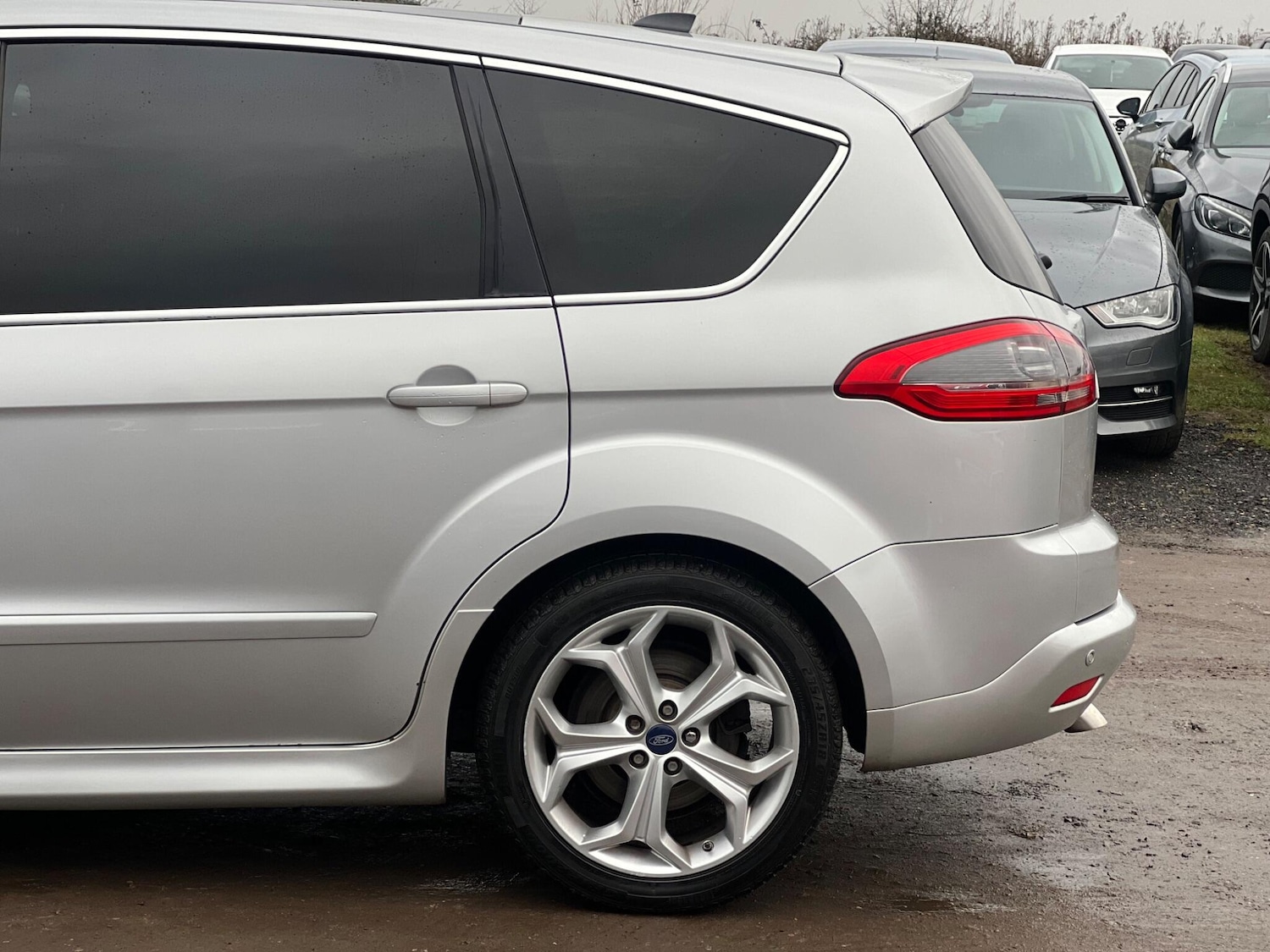 Used Ford S-Max 2013 for sale - 77456030: Photo 19