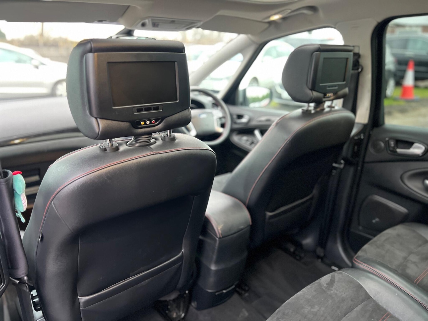 Used Ford S-Max 2013 for sale - 77456030: Photo 43