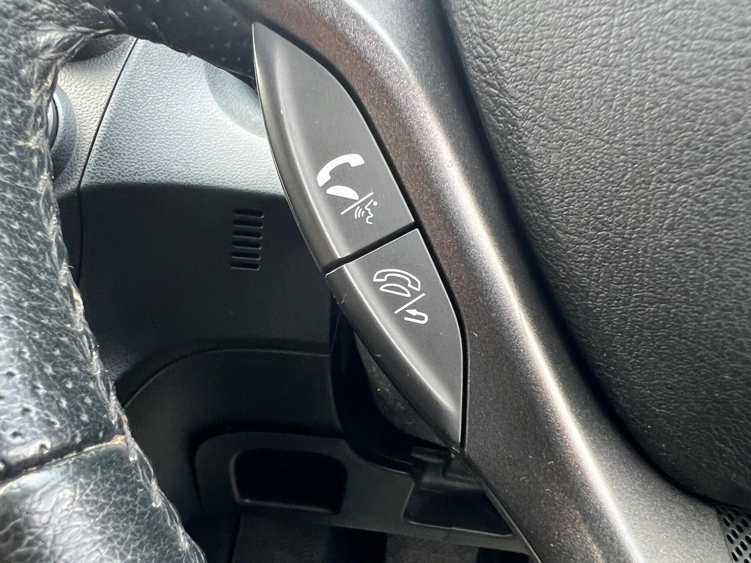 Used Honda Jazz 2012 for sale - 77709796: Photo 63