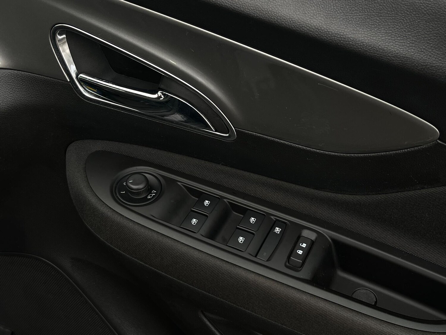 Used Vauxhall Mokka 2014 for sale - 77586096: Photo 32