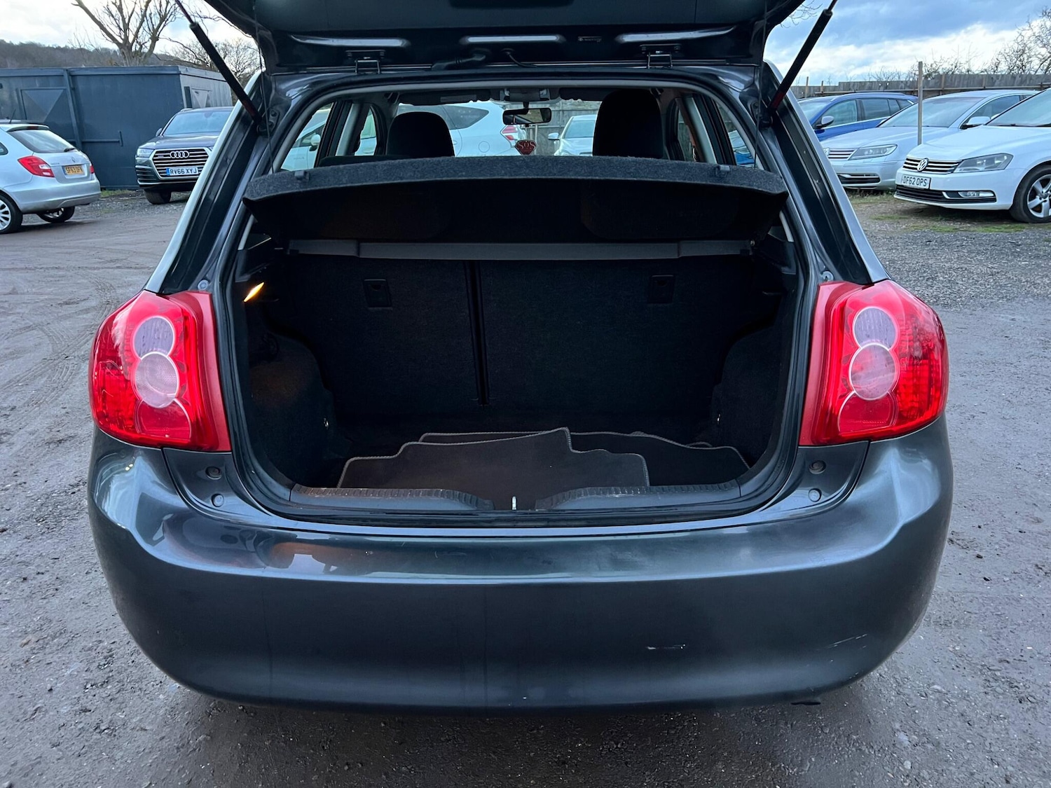 Used Toyota Auris 2007 for sale - 77852891: Photo 21