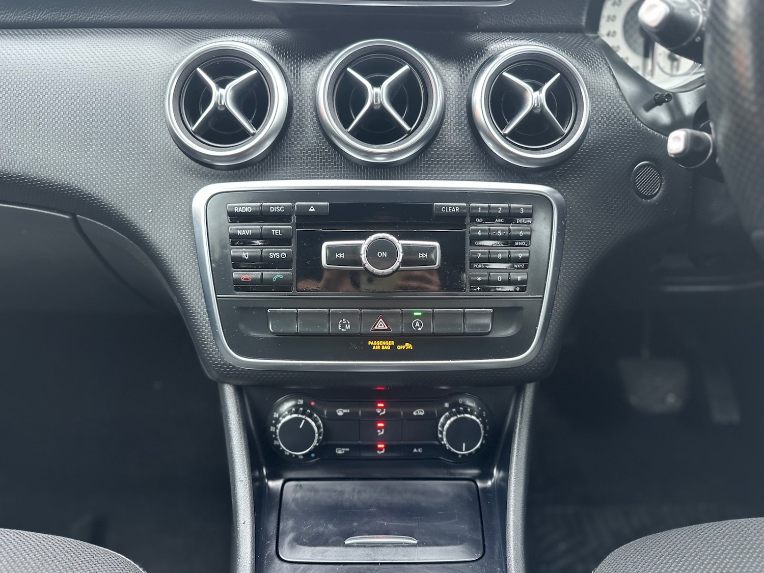 Used Mercedes-Benz A-Class 2015 for sale - 77159596: Photo 24