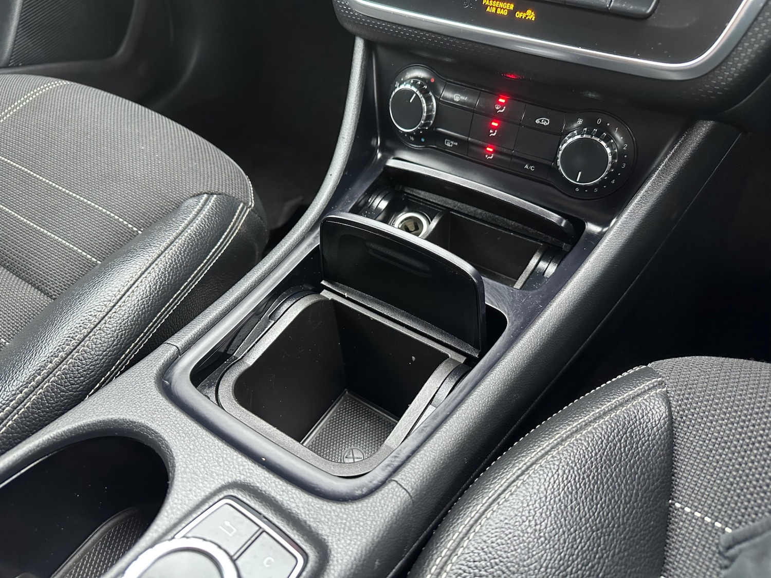 Used Mercedes-Benz A-Class 2015 for sale - 77159596: Photo 25