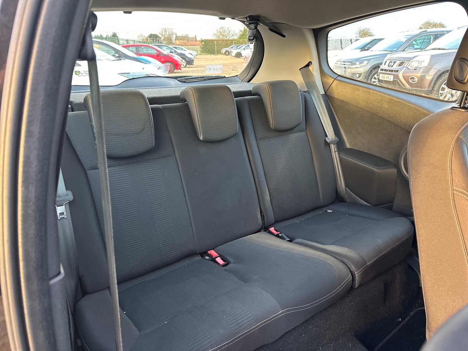 Used Renault Clio 2010 for sale - 76358265: Photo 18