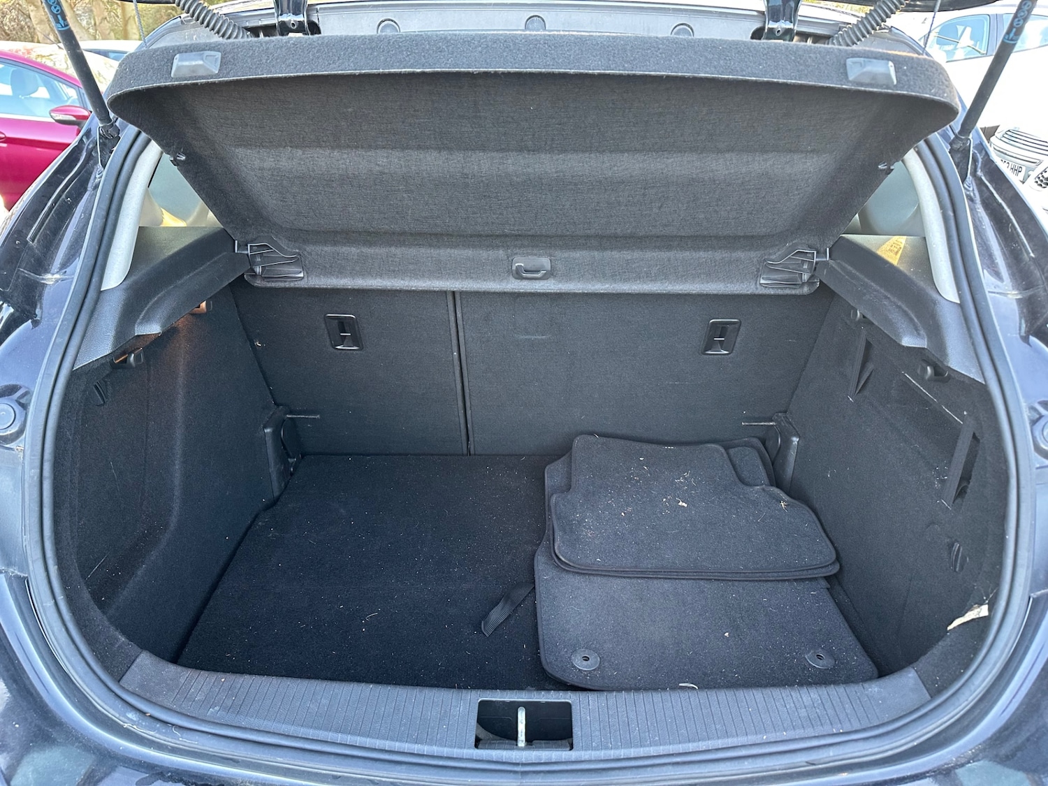 Used Vauxhall Astra 2010 for sale - 78015612: Photo 8