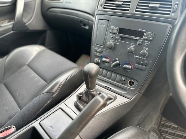 Used Volvo V70 2001 for sale - 74953367: Photo 11