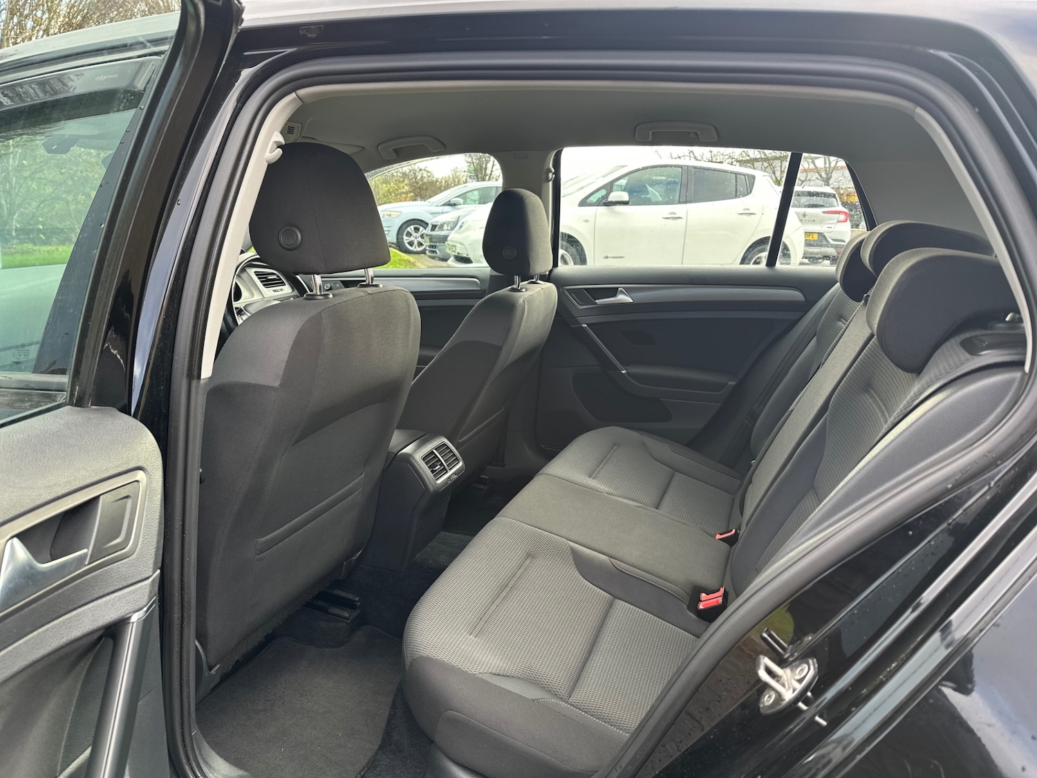 Used Volkswagen Golf 2013 for sale - 76380402: Photo 22