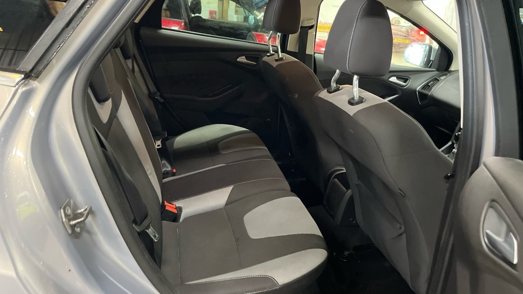 Used Ford Focus 2013 for sale - 78064923: Photo 11