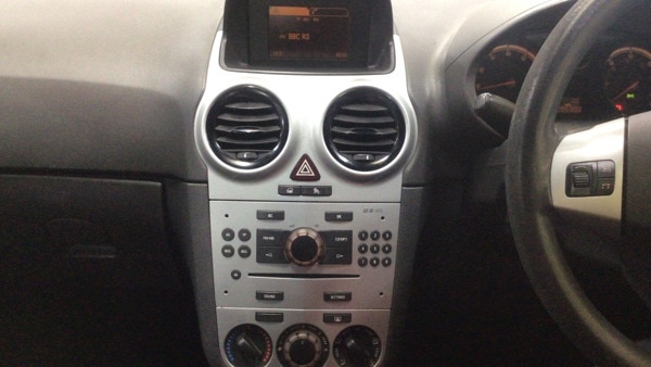 Used Vauxhall Corsa 2011 for sale - 78197380: Photo 10