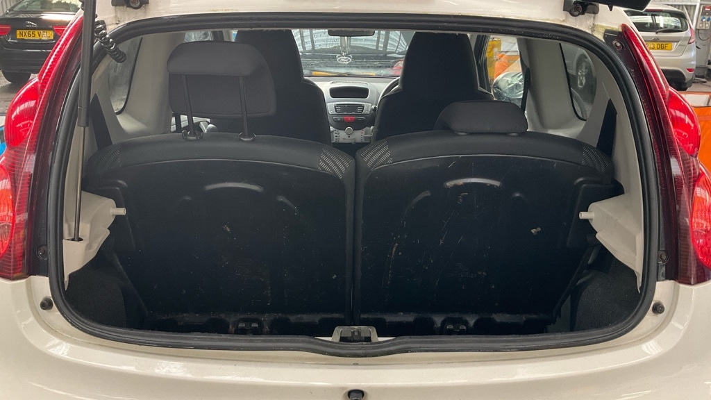 Used Peugeot 107 2013 for sale - 77766811: Photo 8