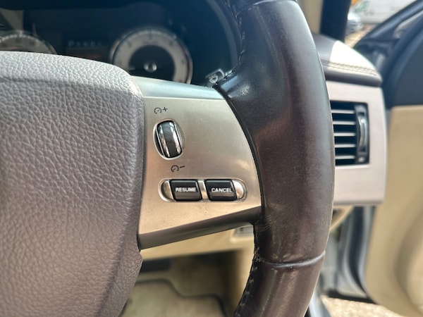 Used Jaguar XF 2010 for sale - 75425281: Photo 11