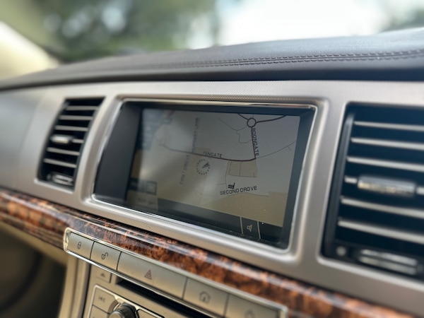 Used Jaguar XF 2010 for sale - 75425281: Photo 15