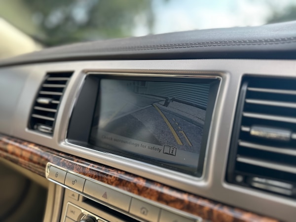 Used Jaguar XF 2010 for sale - 75425281: Photo 16