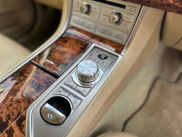 Used Jaguar XF 2010 for sale - 75425281: Photo 19