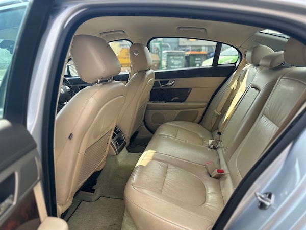 Used Jaguar XF 2010 for sale - 75425281: Photo 23