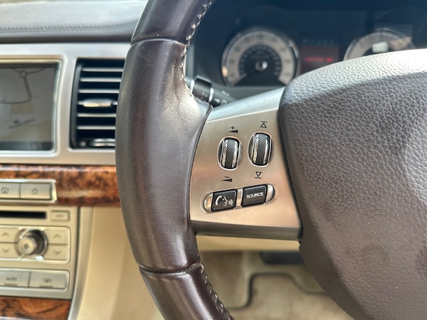 Used Jaguar XF 2010 for sale - 75425281: Photo 9