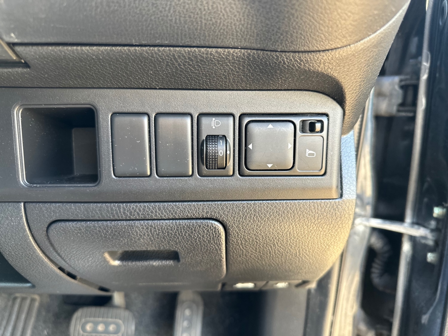 Vehicle 28