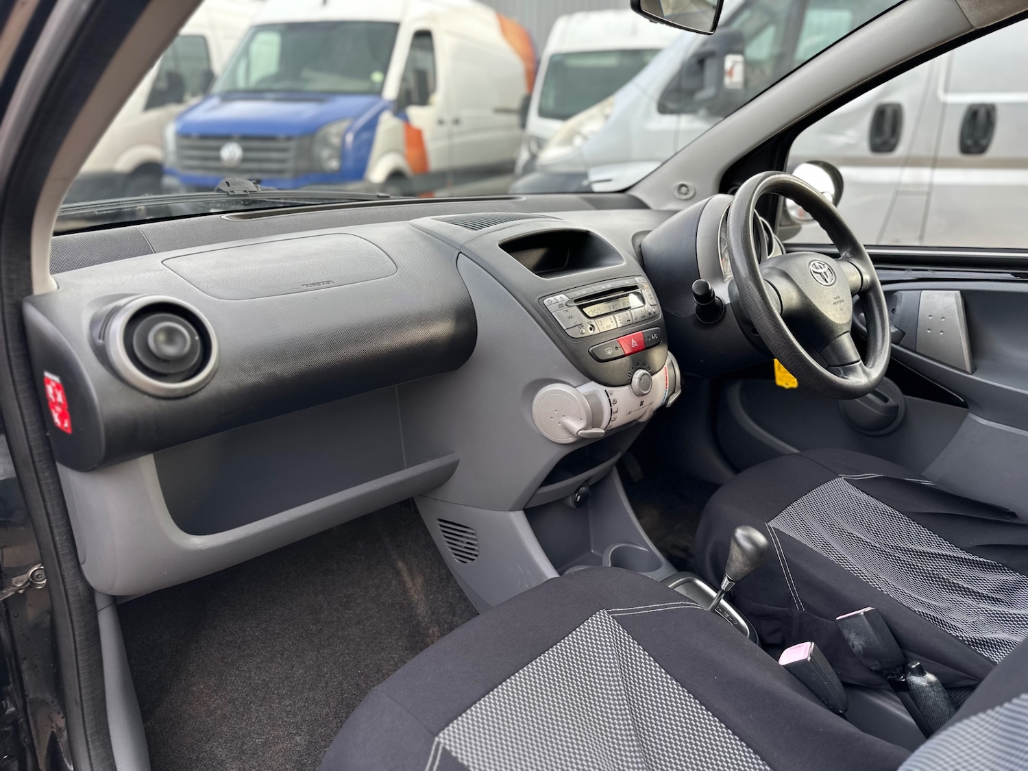 Used Toyota AYGO 2006 for sale - 78121690: Photo 12