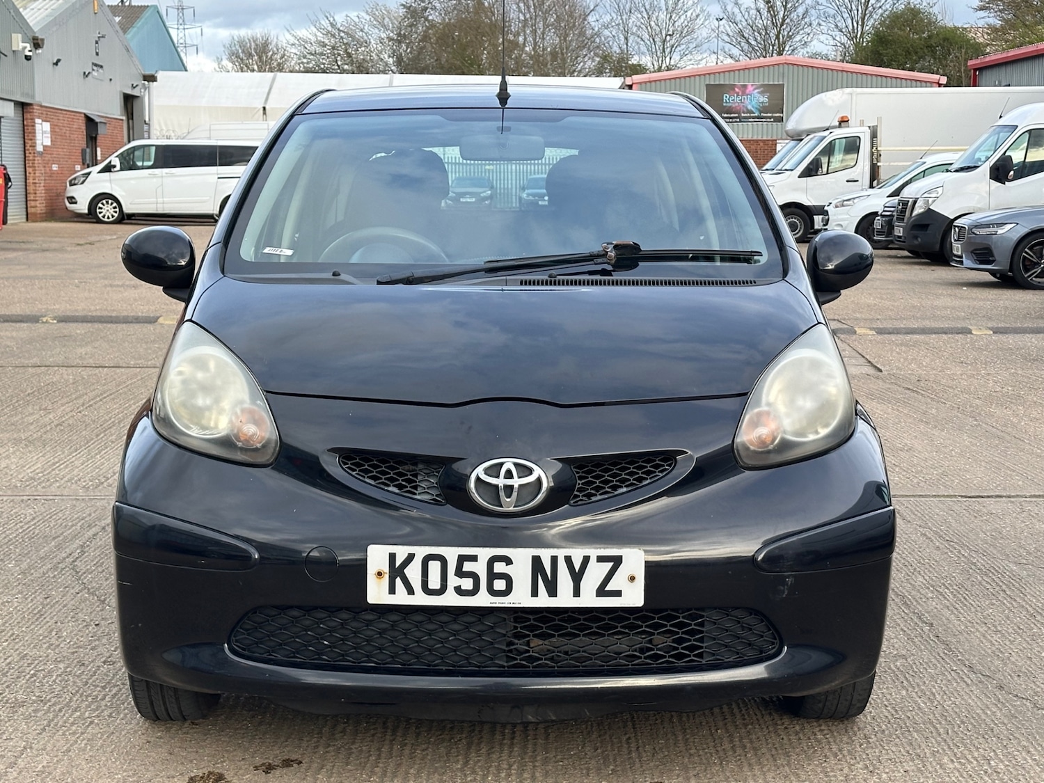 Used Toyota AYGO 2006 for sale - 78121690: Photo 2