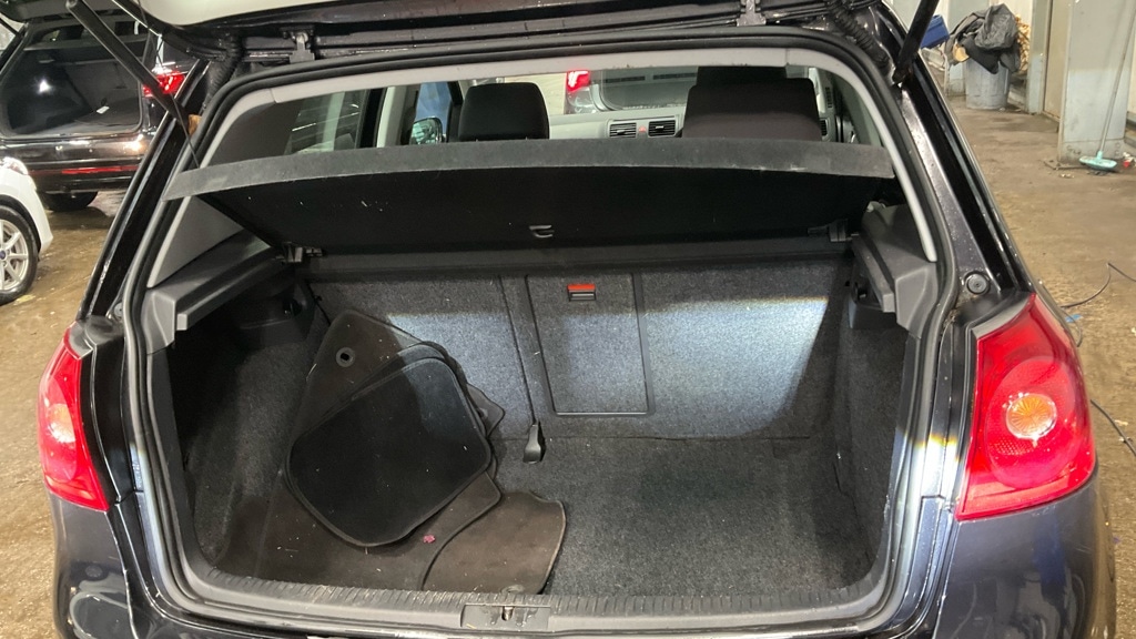 Used Volkswagen Golf 2006 for sale - 77324064: Photo 8