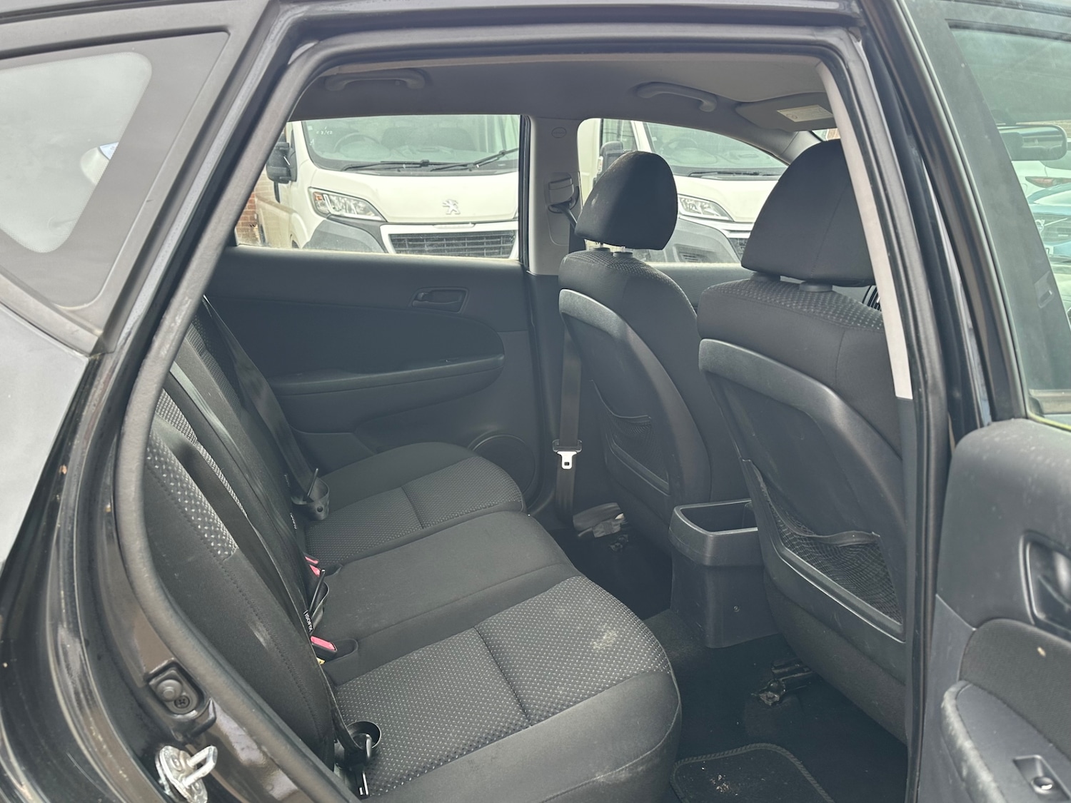 Used Hyundai i30 2010 for sale - 77649696: Photo 13