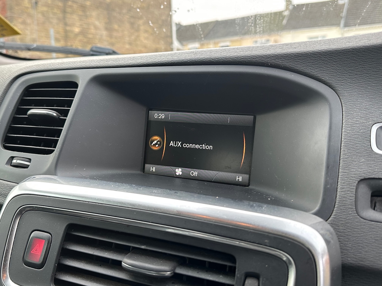 Used Volvo V60 2012 for sale - 76965679: Photo 11