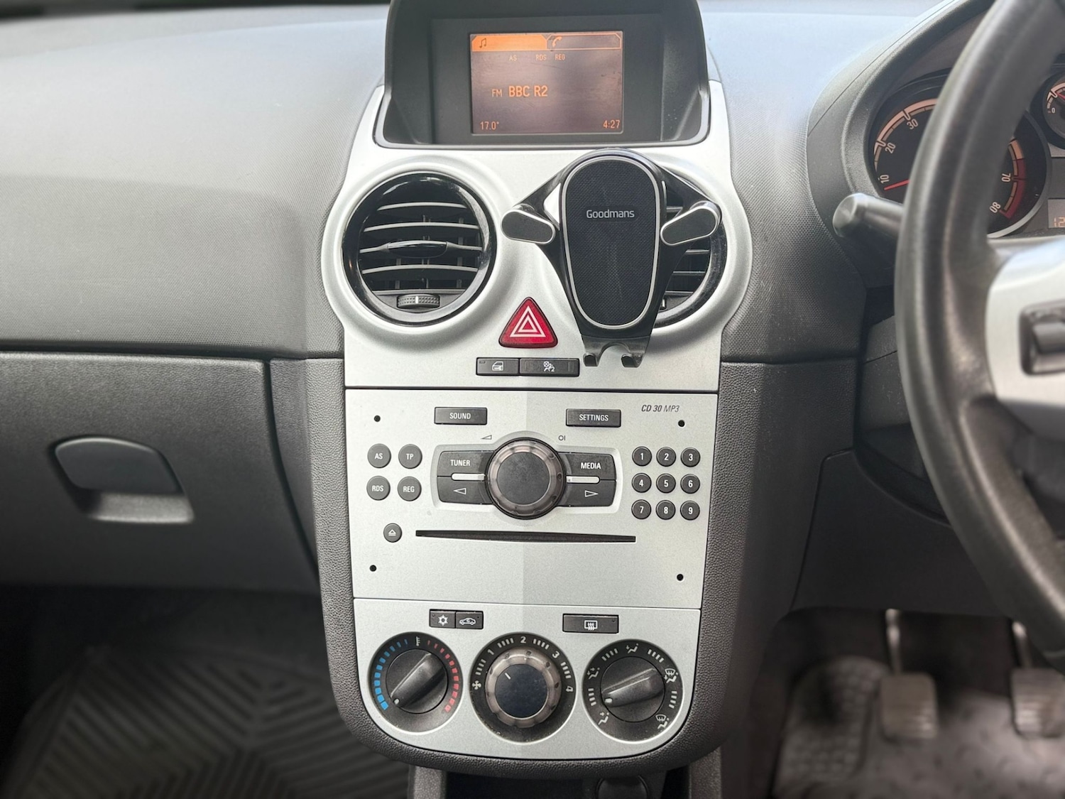 Used Vauxhall Corsa 2012 for sale - 77162451: Photo 10