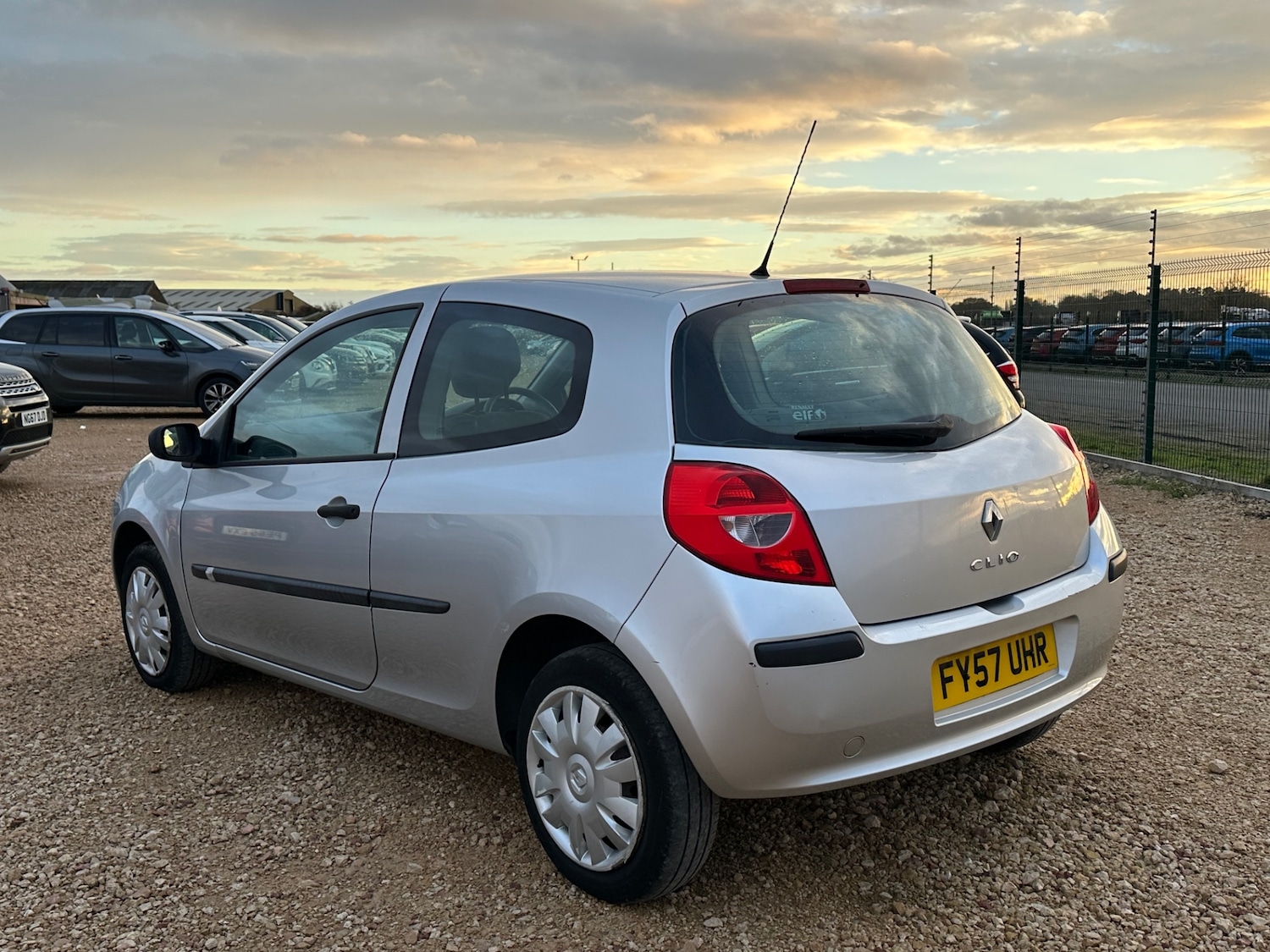 Used Renault Clio 2007 for sale - 76625515: Photo 4