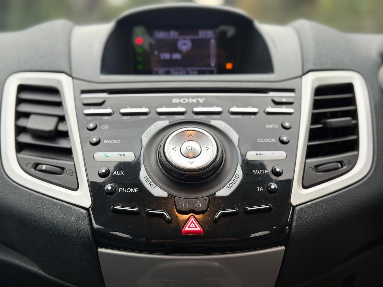 Used Ford Fiesta 2011 for sale - 77502876: Photo 12