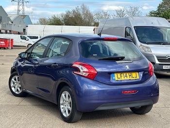 Used Peugeot 208 2014 for sale - 78229756: Photo